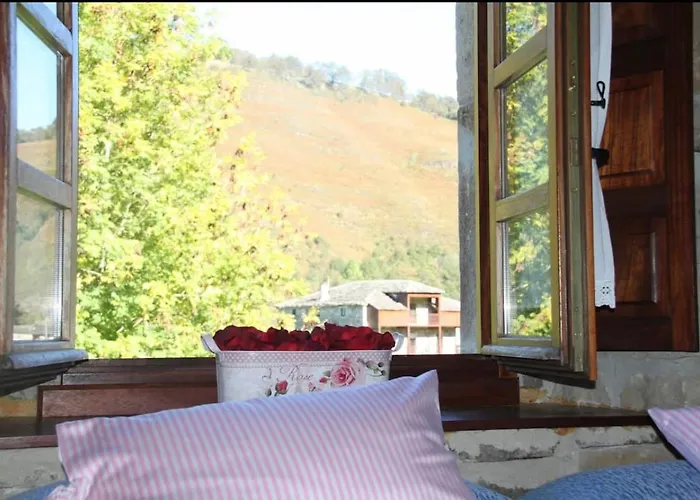 Lavieja Panaderia 2 Con Encanto * Vega de Pas